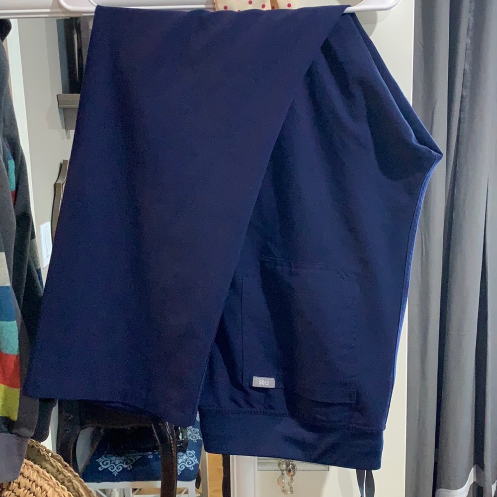 FIGS-Livingston scrub pants-Navy